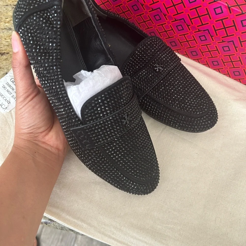 New Tory Burch medallion flat loafers